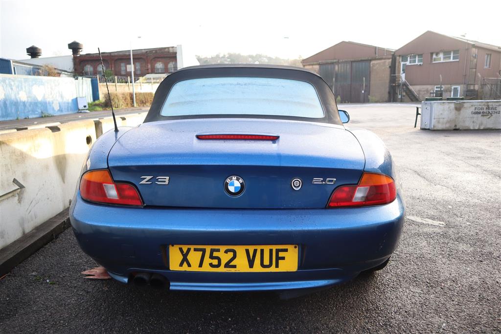 BMW Z3, registered Oct 2000, 187,950 miles, MOT expired 18.11.2020. To be sold without reserve, NO BUYERS PREMIUM